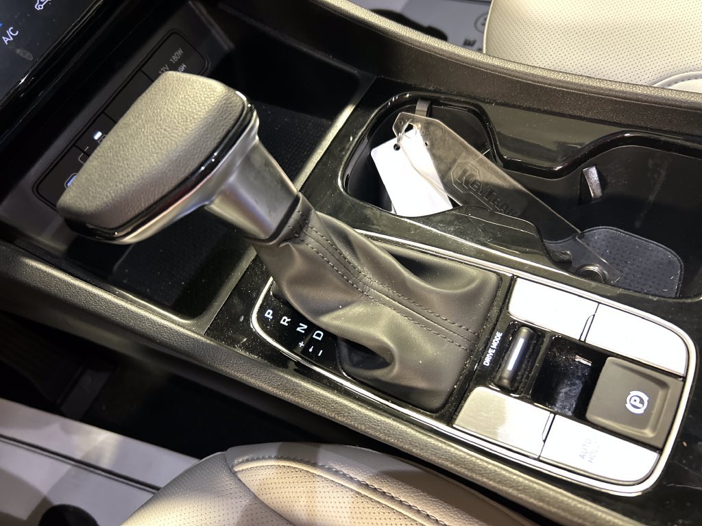 Used 2026 Hyundai Santa Cruz SEL FWD image 18