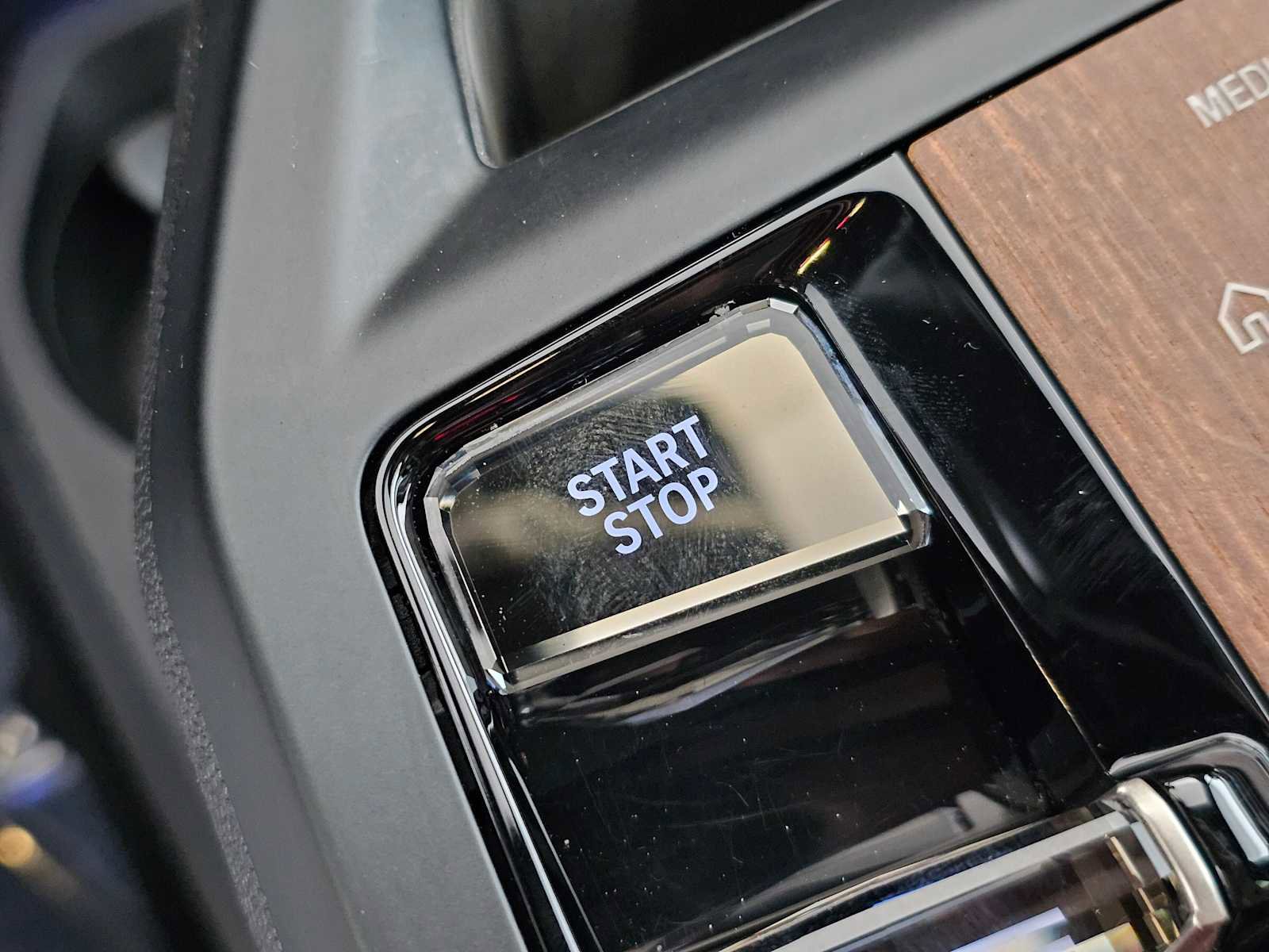 Used 2023 BMW iX xDrive50 w/ Premium Package image 31