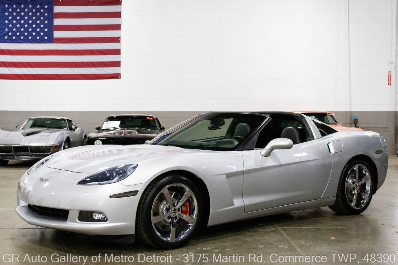 Used 2009 Chevrolet Corvette Coupe w/ Preferred Equipment Group RWD image 3