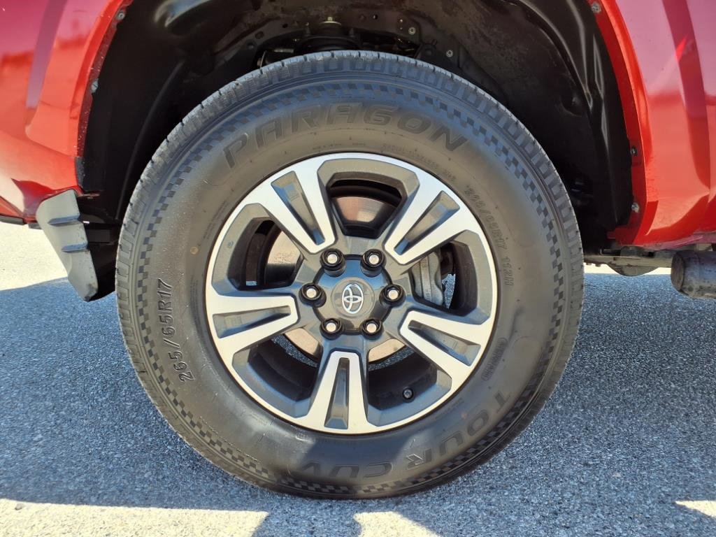 Used 2019 Toyota Tacoma TRD Sport image 29
