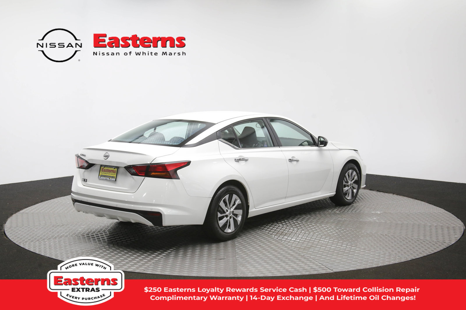 Used 2024 Nissan Altima 2.5 S FWD image 39