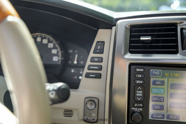 Used 2006 Cadillac XLR RWD image 50