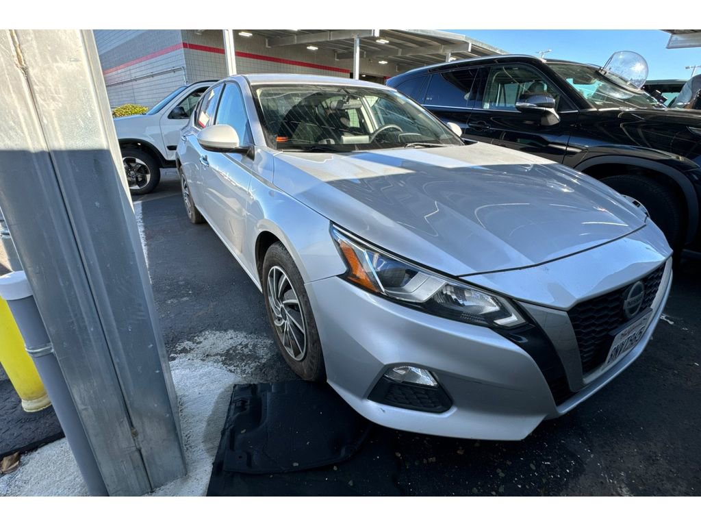 Used 2020 Nissan Altima 2.5 S image 2