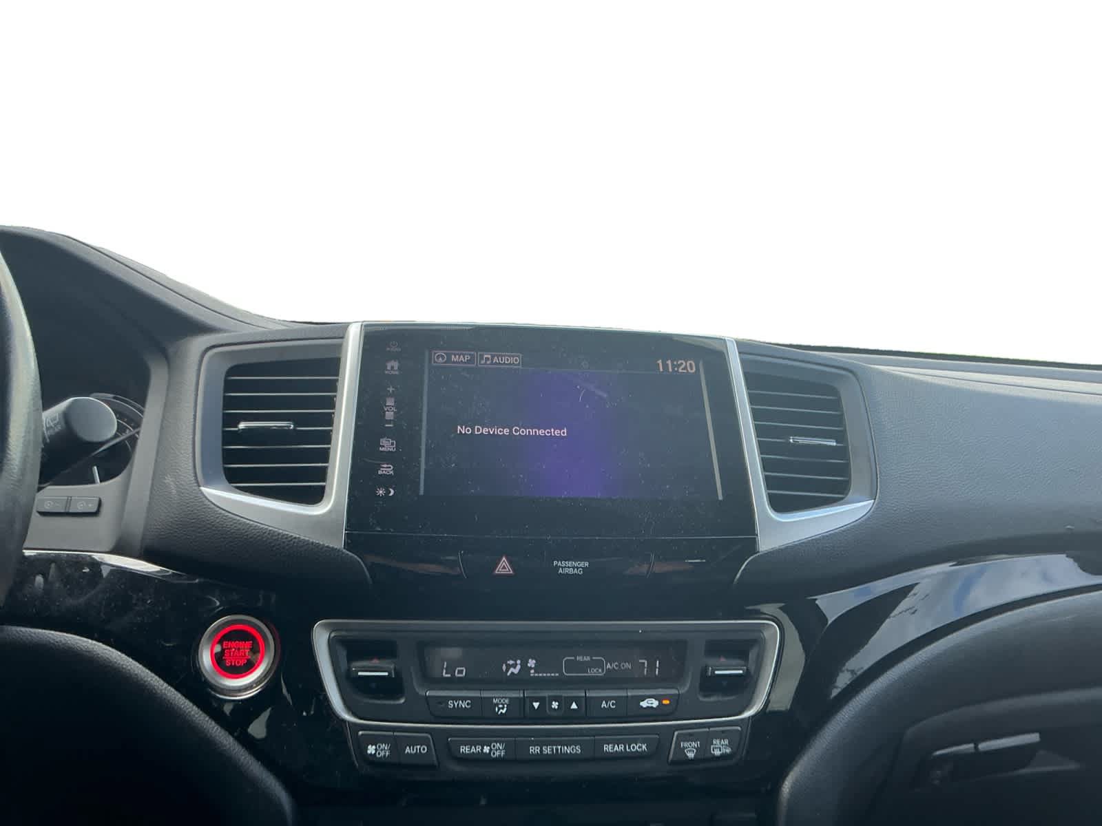 Used 2018 Honda Pilot Touring image 11