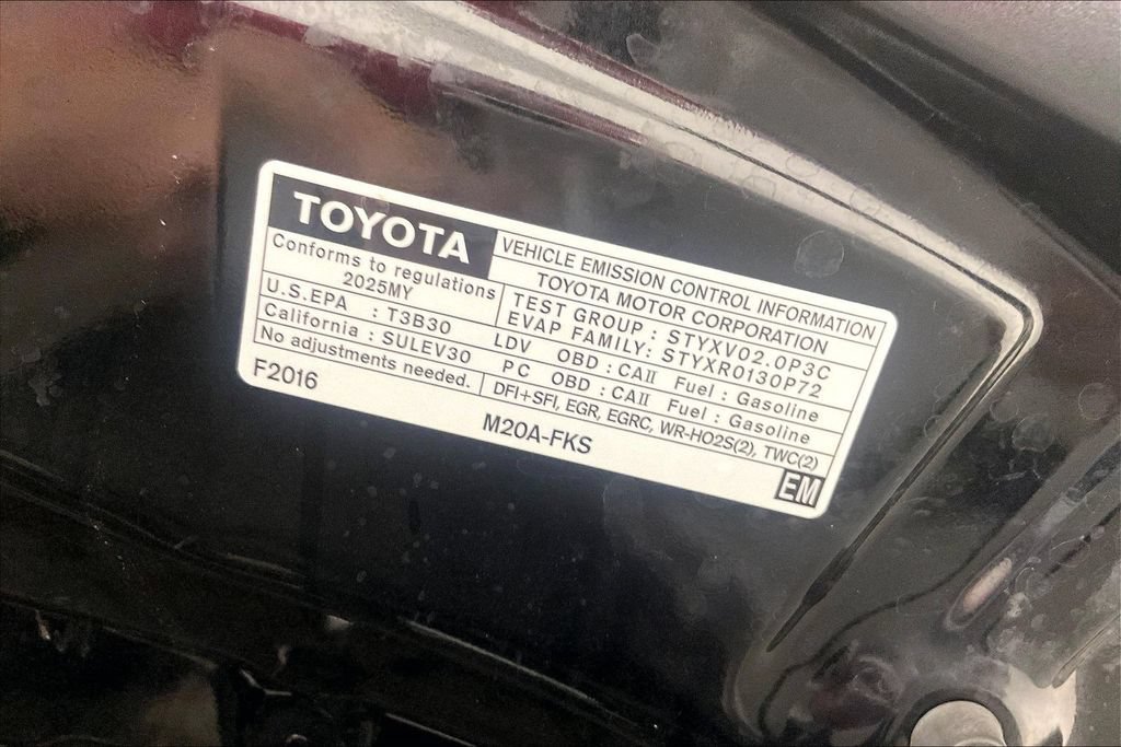Used 2025 Toyota Corolla LE FWD image 41