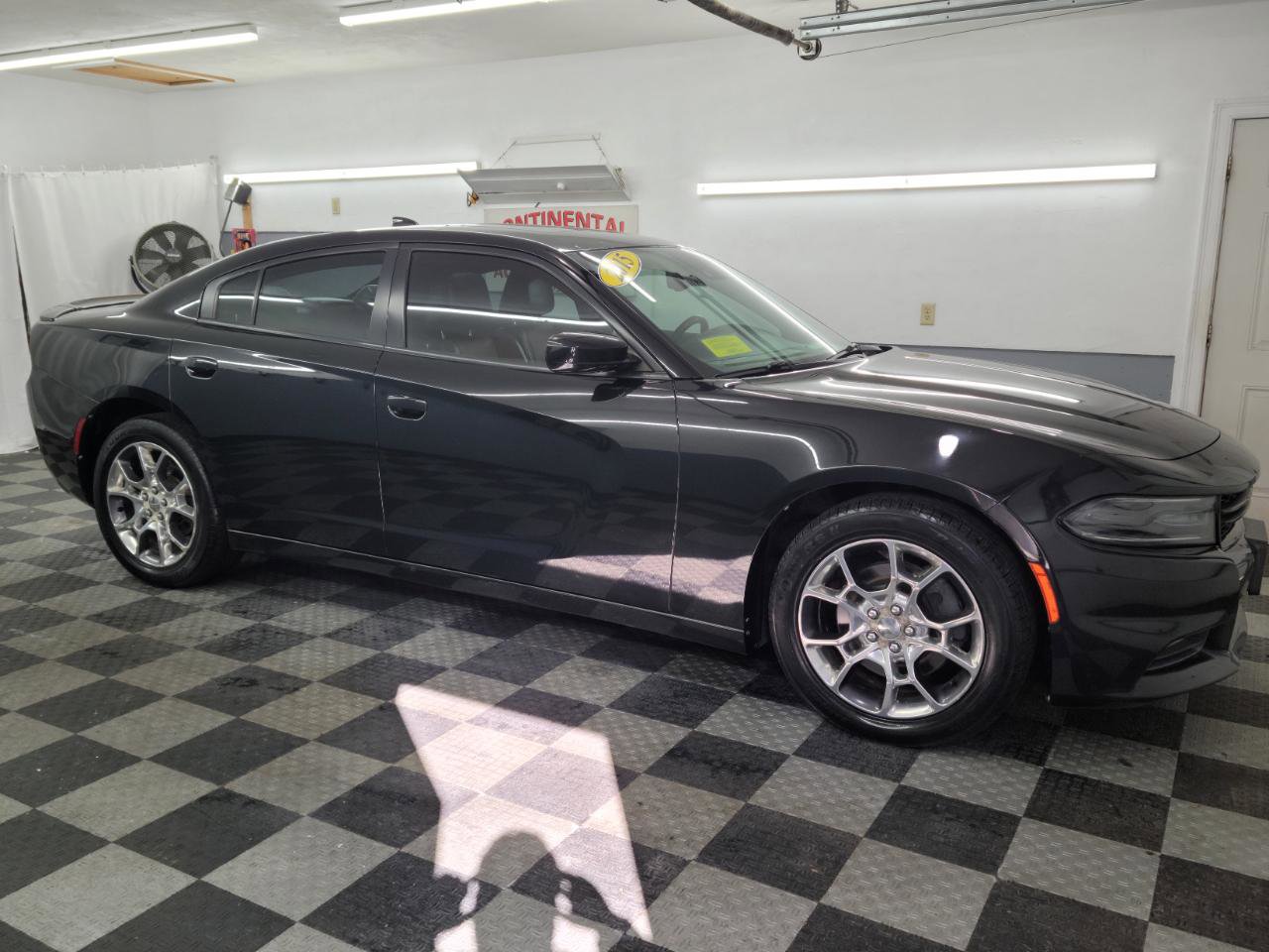Used 2015 Dodge Charger SXT w/ AWD Premium Group image 6