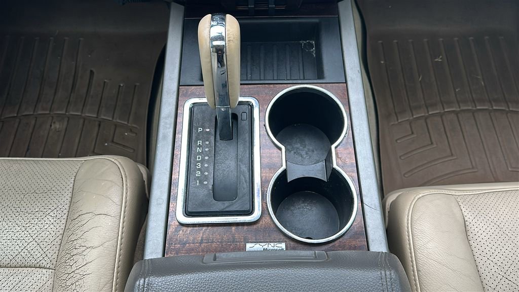 Used 2014 Ford Expedition XLT w/ Equipment Group 202A RWD image 27