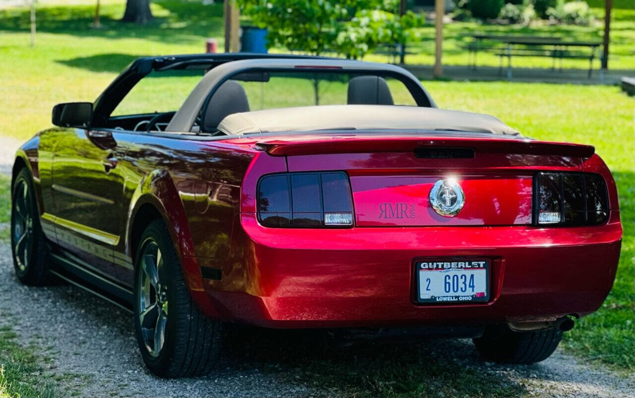 Used 2007 Ford Mustang Premium RWD image 4