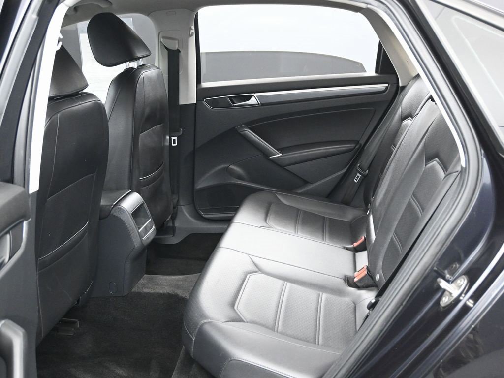 Used 2018 Volkswagen Passat 2.0T S image 28