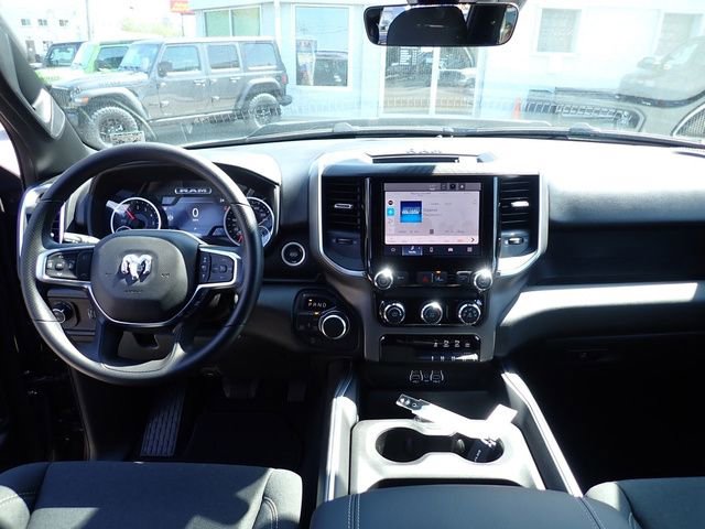 New 2026 RAM 1500 Express AWD/4WD image 16