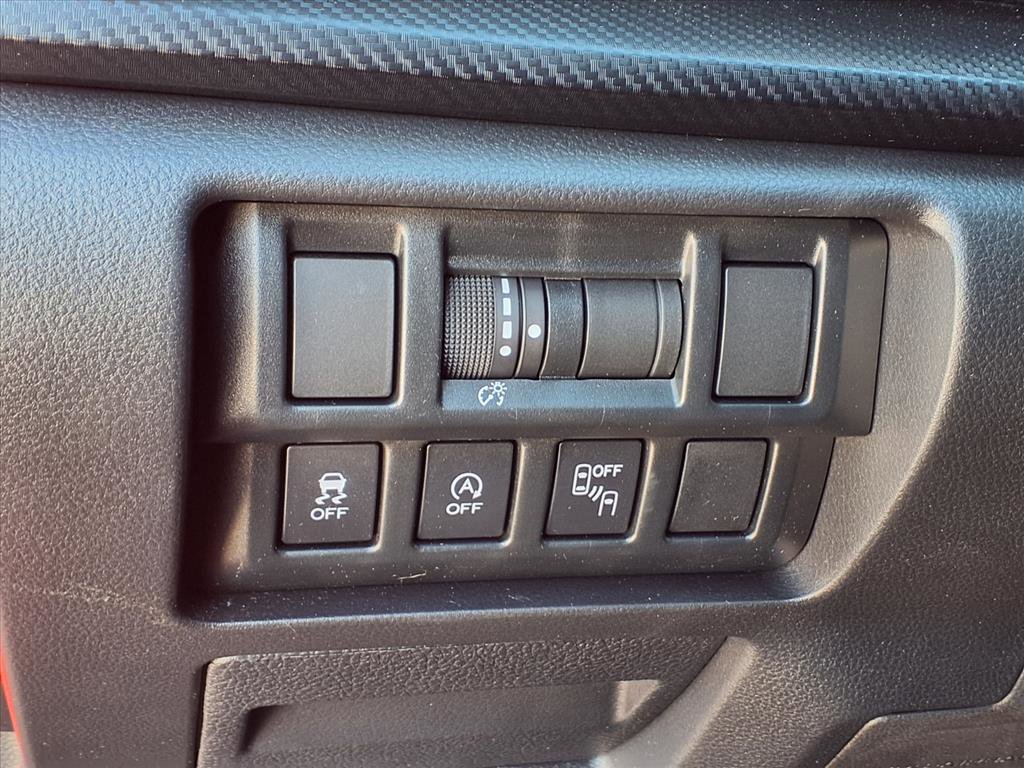 Used 2021 Subaru Crosstrek 2.0i Premium w/ Moonroof Package image 17