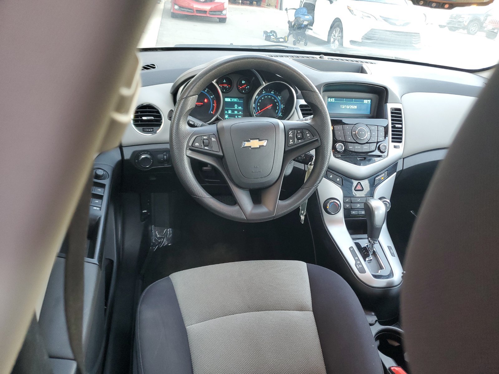 Used 2014 Chevrolet Cruze LS FWD image 10