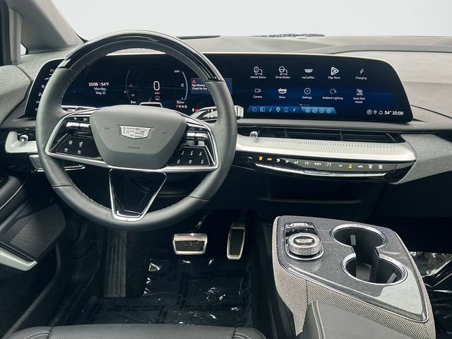 Used 2025 Cadillac Optiq Sport 2 w/ LPO, Floor Liner Package AWD/4WD image 2