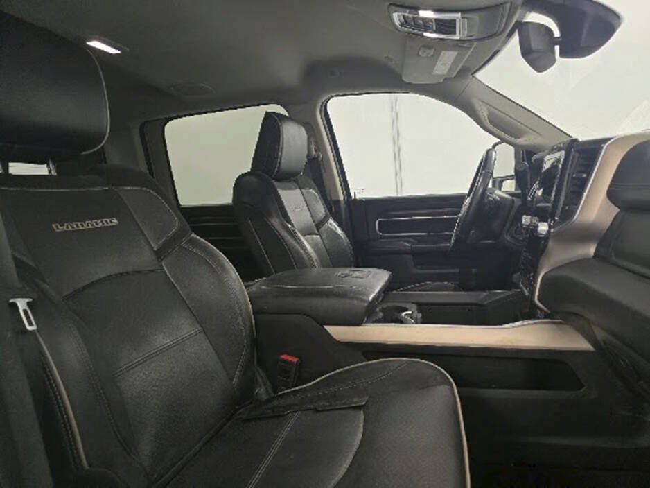 Used 2023 RAM 2500 Laramie AWD/4WD image 18