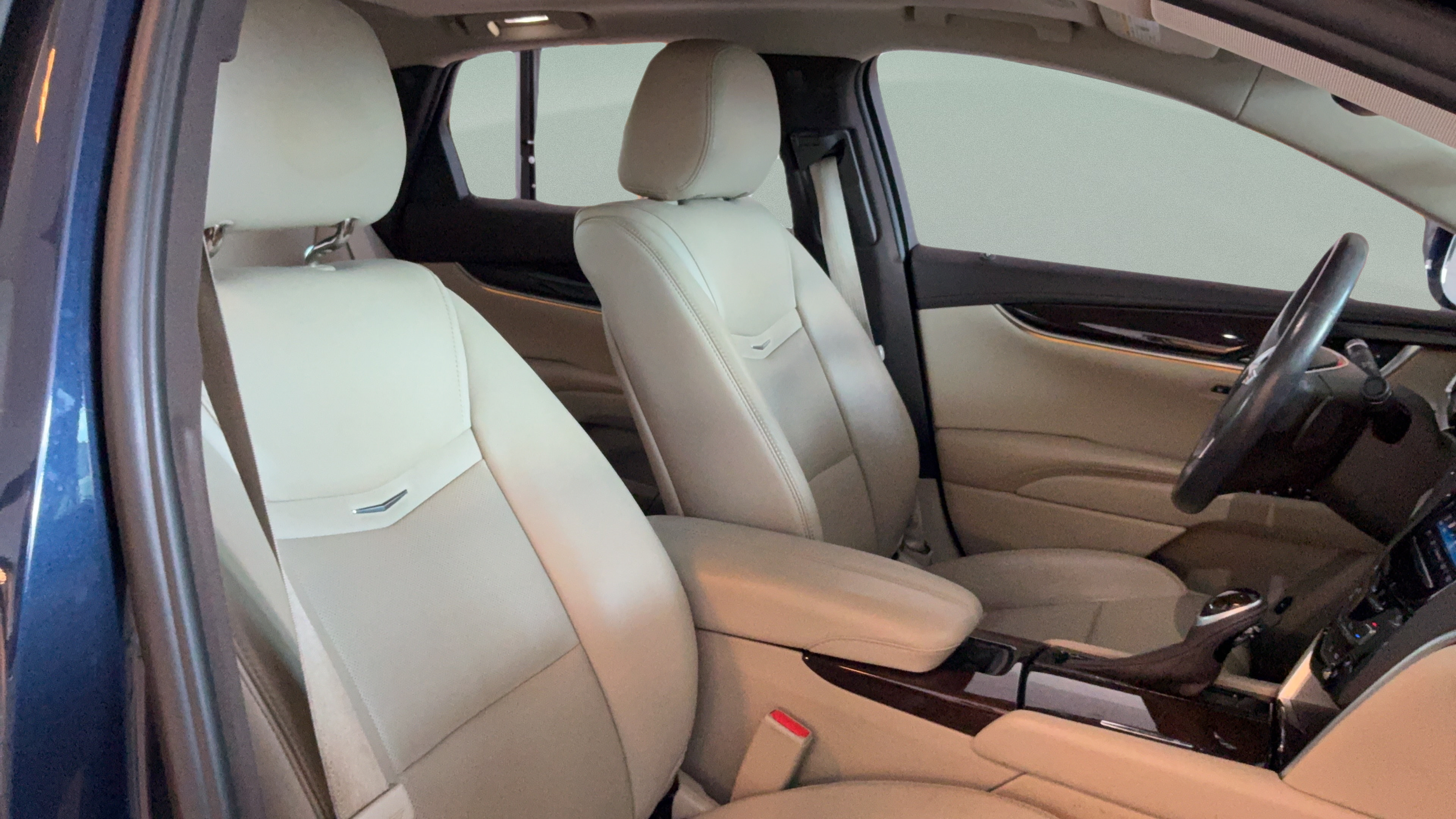 Used 2017 Cadillac XTS Luxury w/ Driver Awareness Package FWD image 31