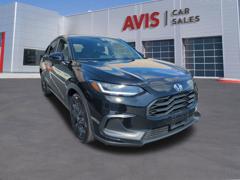 Used 2025 Honda HR-V Sport image 3