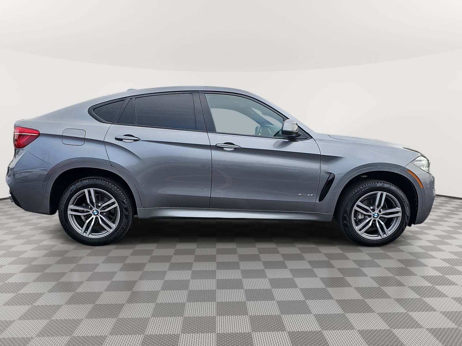 Used 2018 BMW X6 xDrive35i image 4