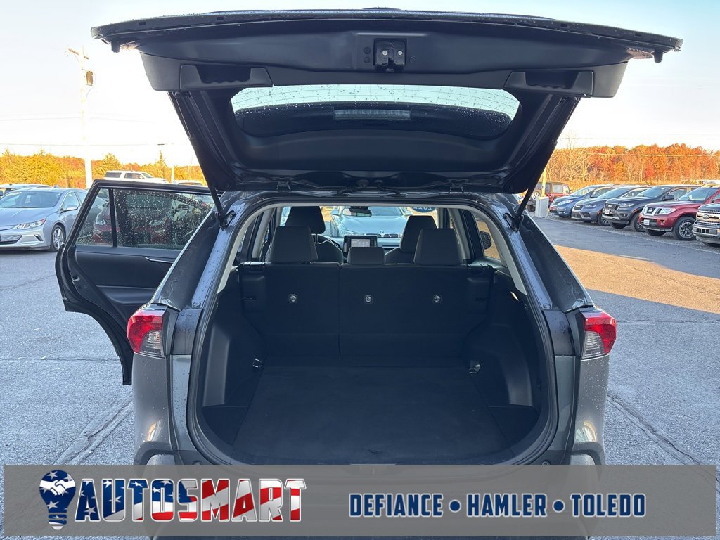 Used 2022 Toyota RAV4 LE image 36
