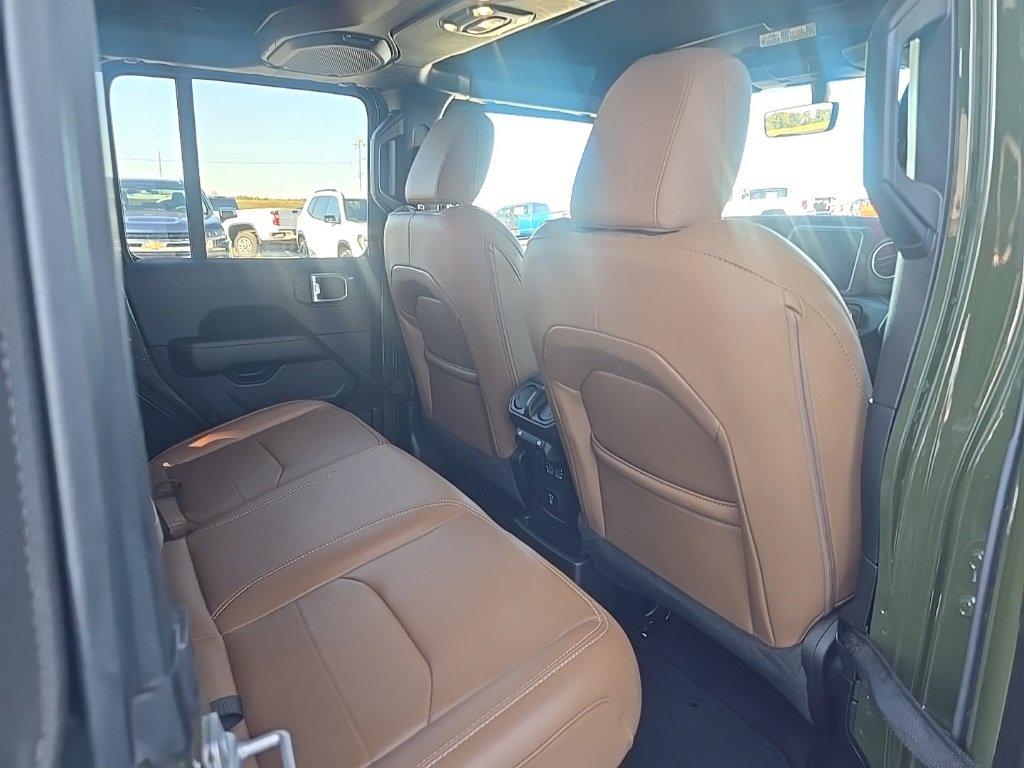 Used 2023 Jeep Wrangler Unlimited Sahara w/ Cold Weather Group image 20