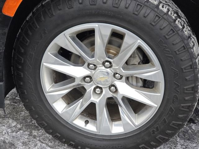 Used 2021 Chevrolet Tahoe Premier w/ Premium Package image 23