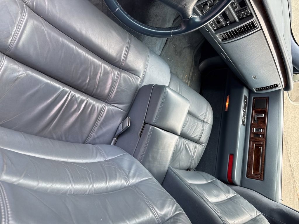 Used 1995 Cadillac Fleetwood Brougham image 20