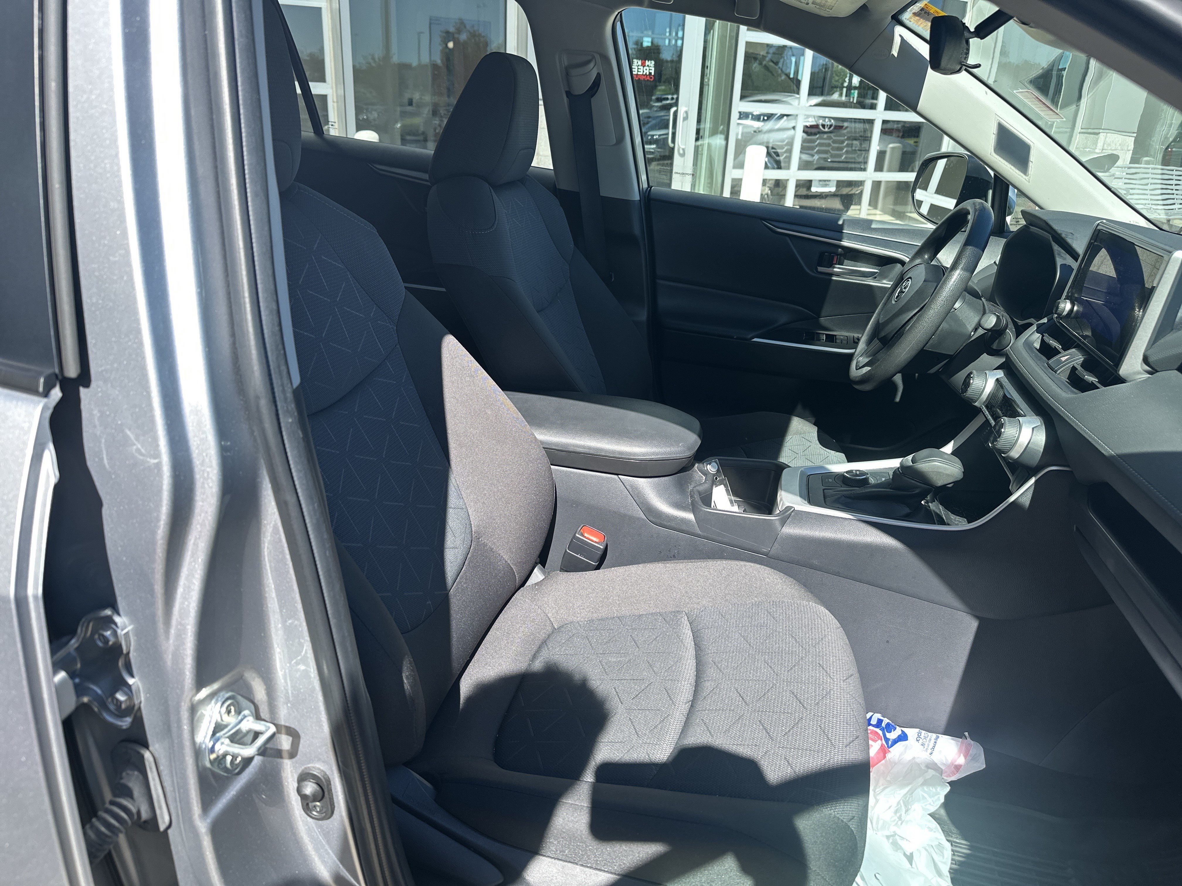 Used 2025 Toyota RAV4 XLE AWD/4WD image 20