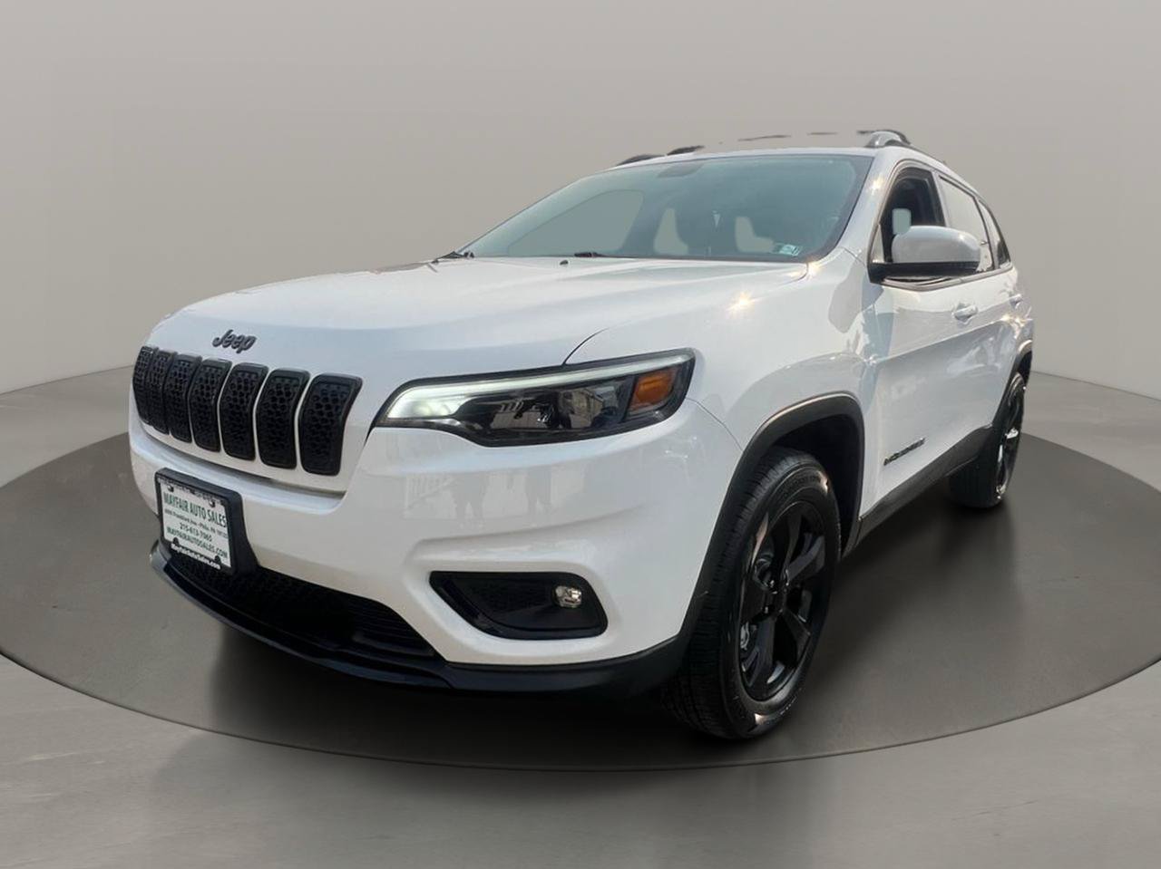 Used 2019 Jeep Cherokee Latitude Plus AWD/4WD image 35