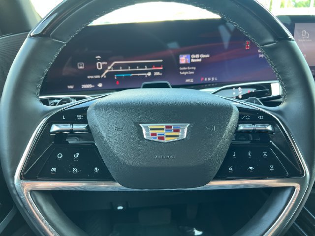 Certified 2025 Cadillac Escalade Premium Luxury AWD/4WD image 33