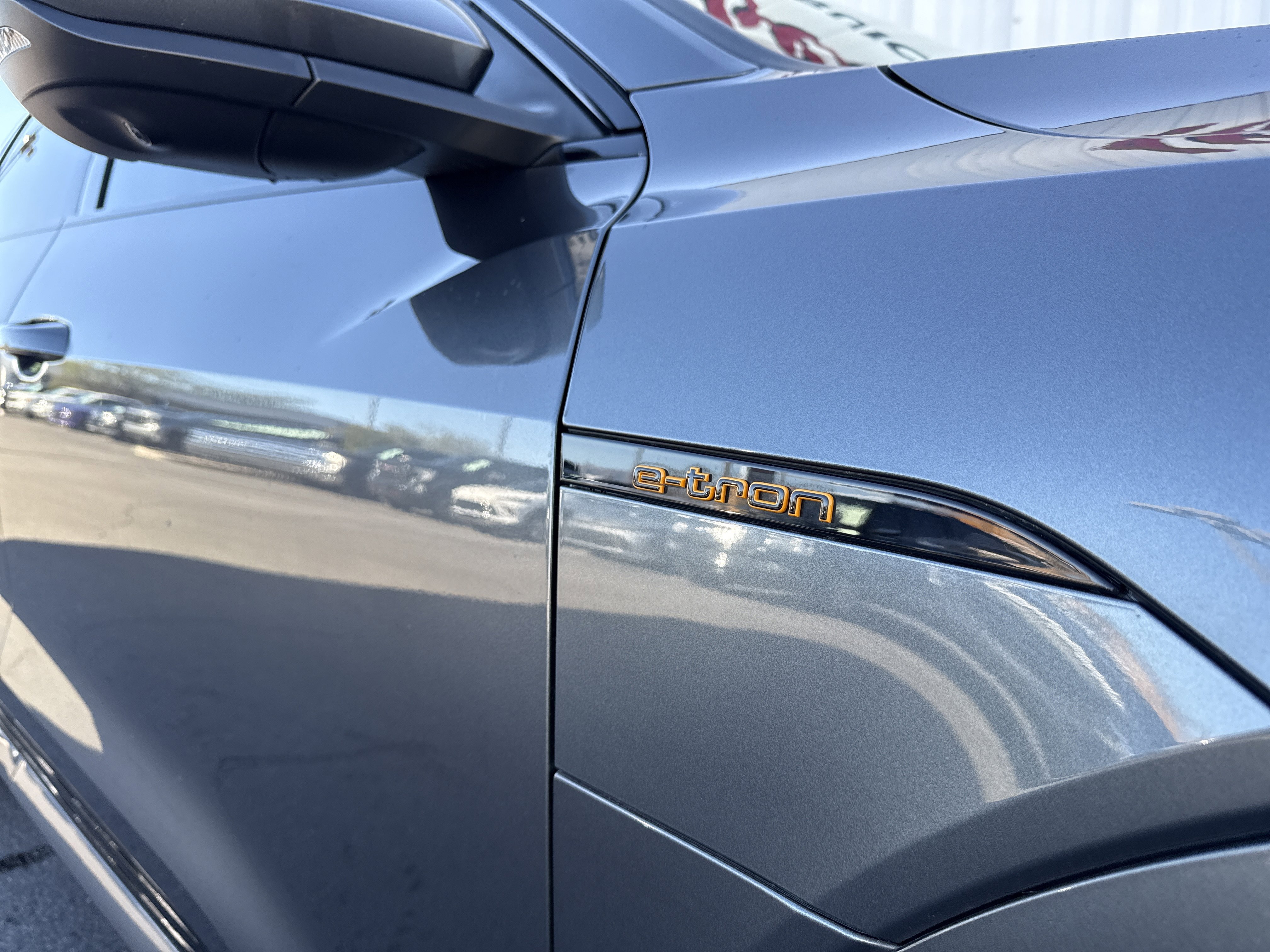 Used 2023 Audi e-tron Premium w/ Convenience Plus Package image 39