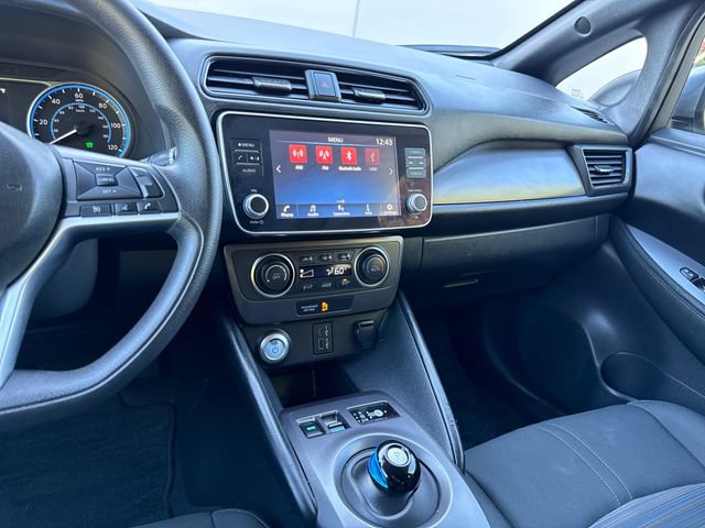 Used 2025 Nissan Leaf S FWD image 22