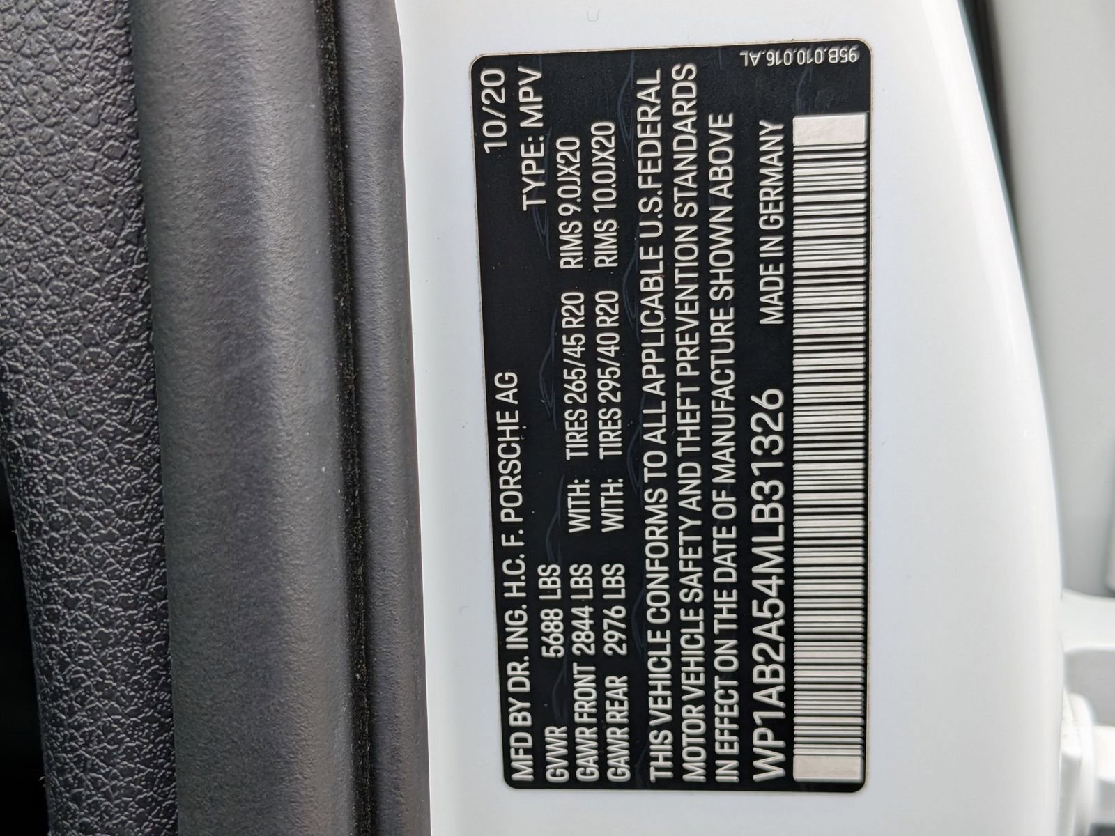 Used 2021 Porsche Macan S image 42