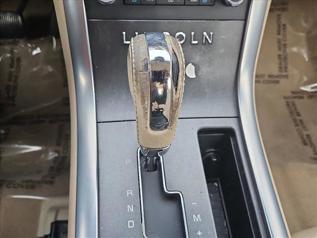 Used 2009 Lincoln MKS image 12