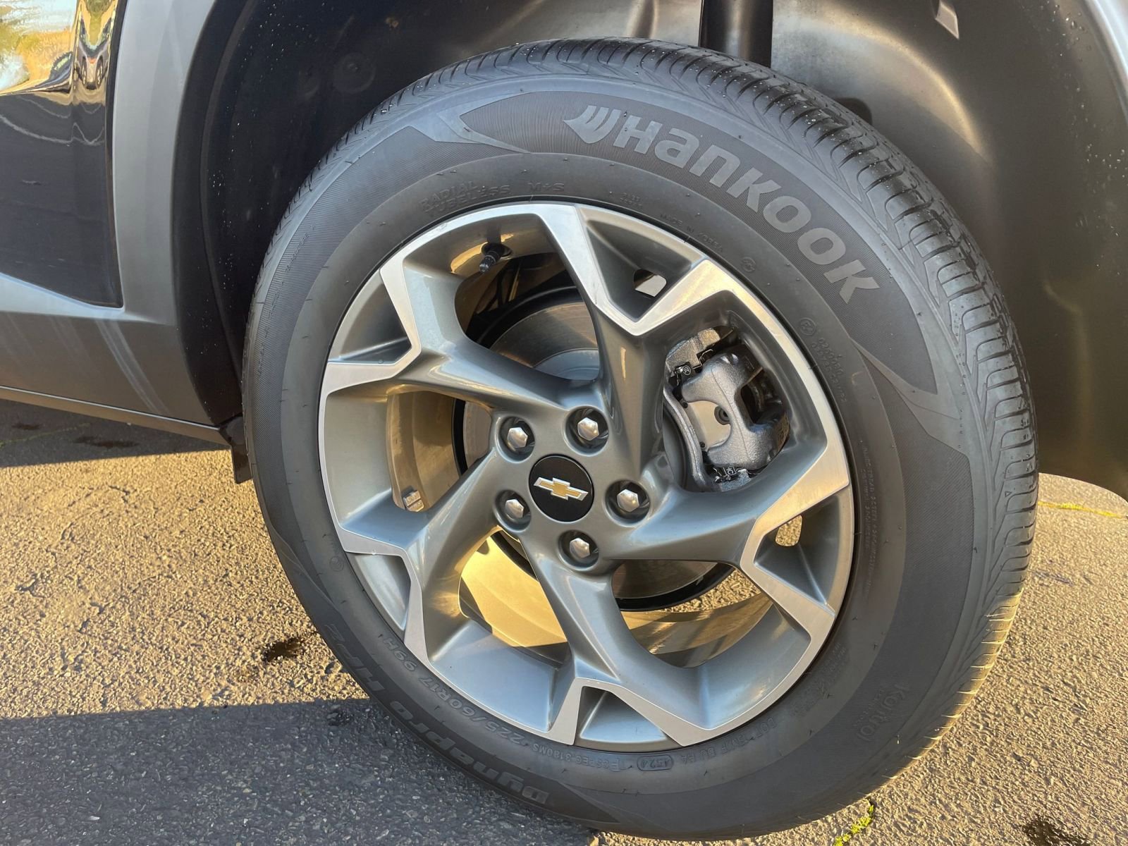 Used 2025 Chevrolet Trax LT image 30