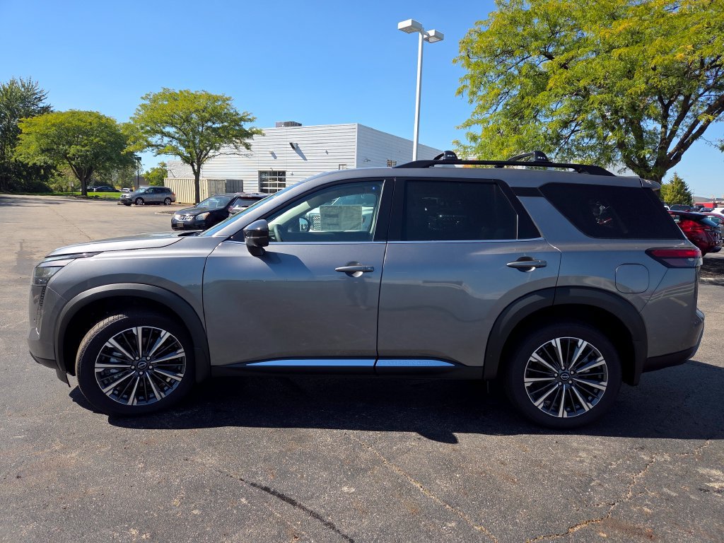 New 2026 Nissan Pathfinder Platinum w/ Accent Package AWD/4WD image 22