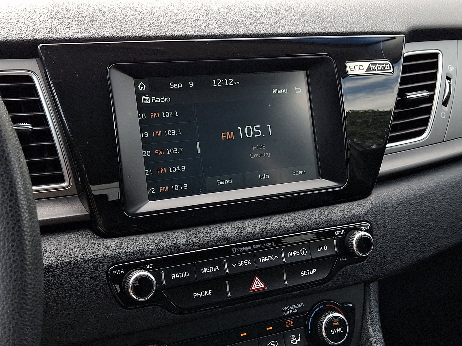 Used 2019 Kia Niro FE FWD image 17