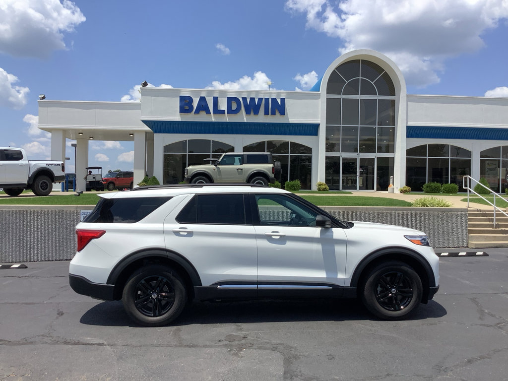 Used 2022 Ford Explorer XLT image 8