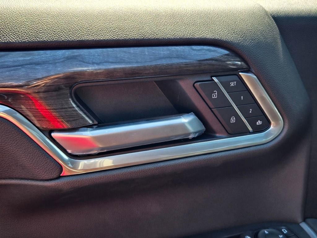 New 2026 Chevrolet Silverado 1500 LTZ w/ LTZ Premium Package image 24