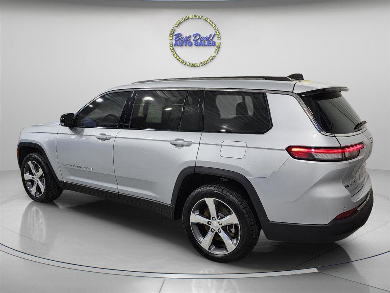 Used 2021 Jeep Grand Cherokee L Limited image 4