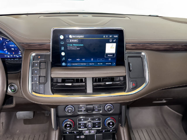 Used 2022 Chevrolet Tahoe LT w/ Luxury Package RWD image 10