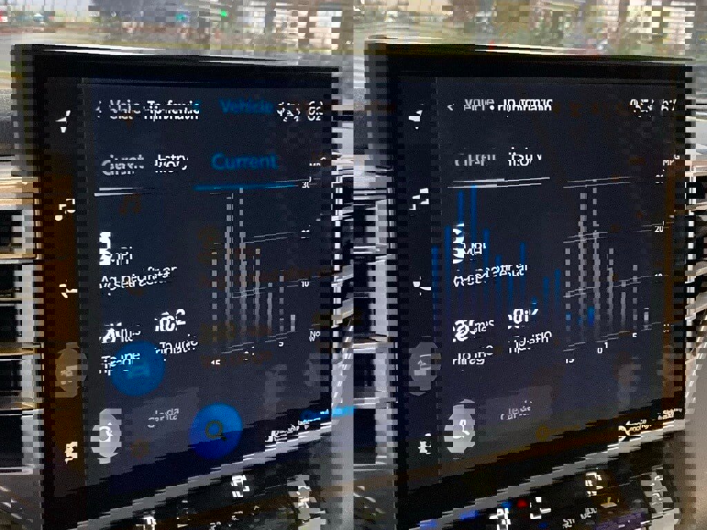 Used 2024 Toyota Tundra Limited w/ Power Package image 22