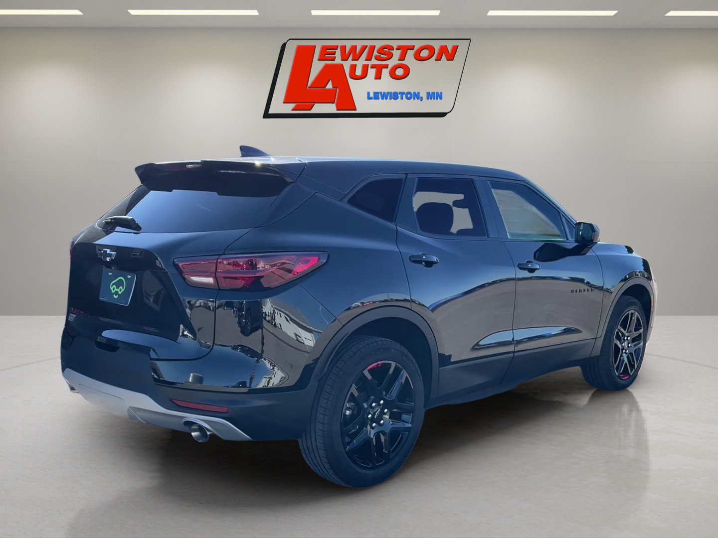 Used 2024 Chevrolet Blazer LT w/ Redline Edition AWD/4WD image 5