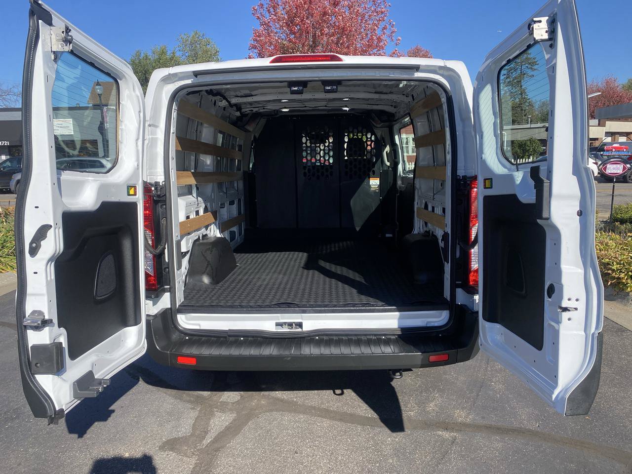 Used 2025 Ford Transit 250 Low Roof w/ Exterior Upgrade Package RWD image 10