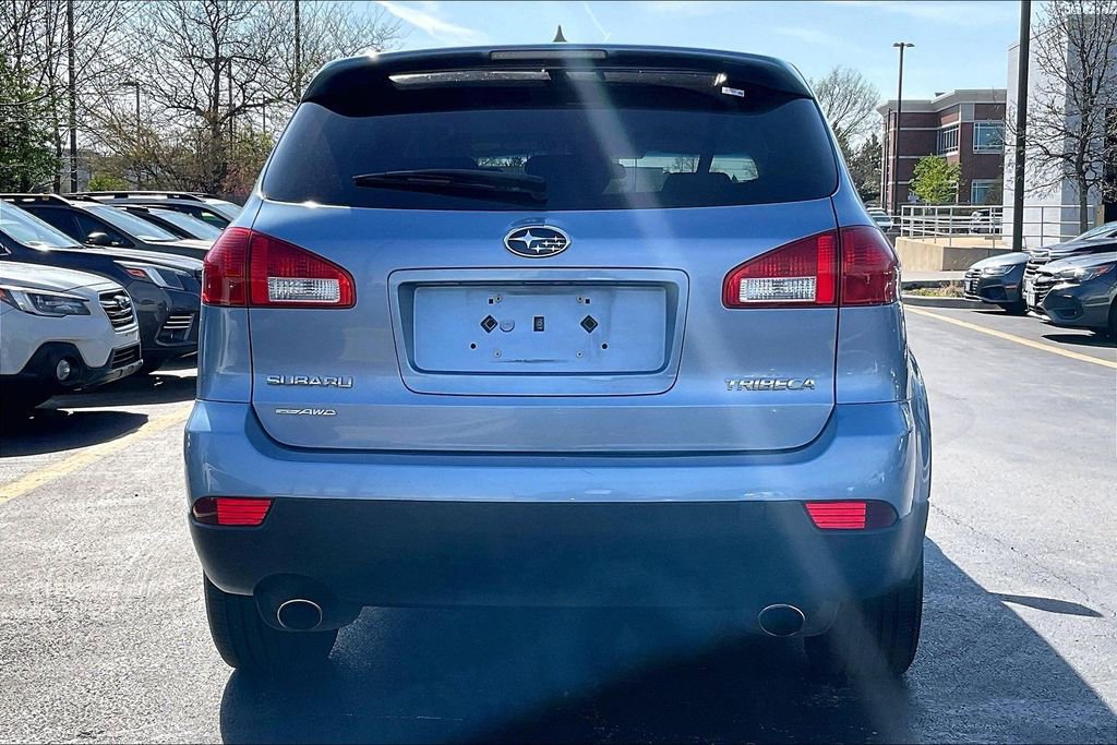 Used 2010 Subaru Tribeca Limited AWD/4WD image 3