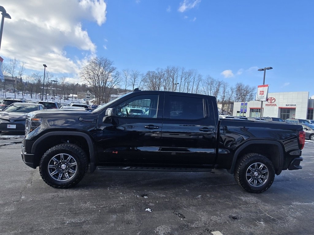 Used 2024 GMC Sierra 1500 AT4 w/ AT4 Premium Package image 3