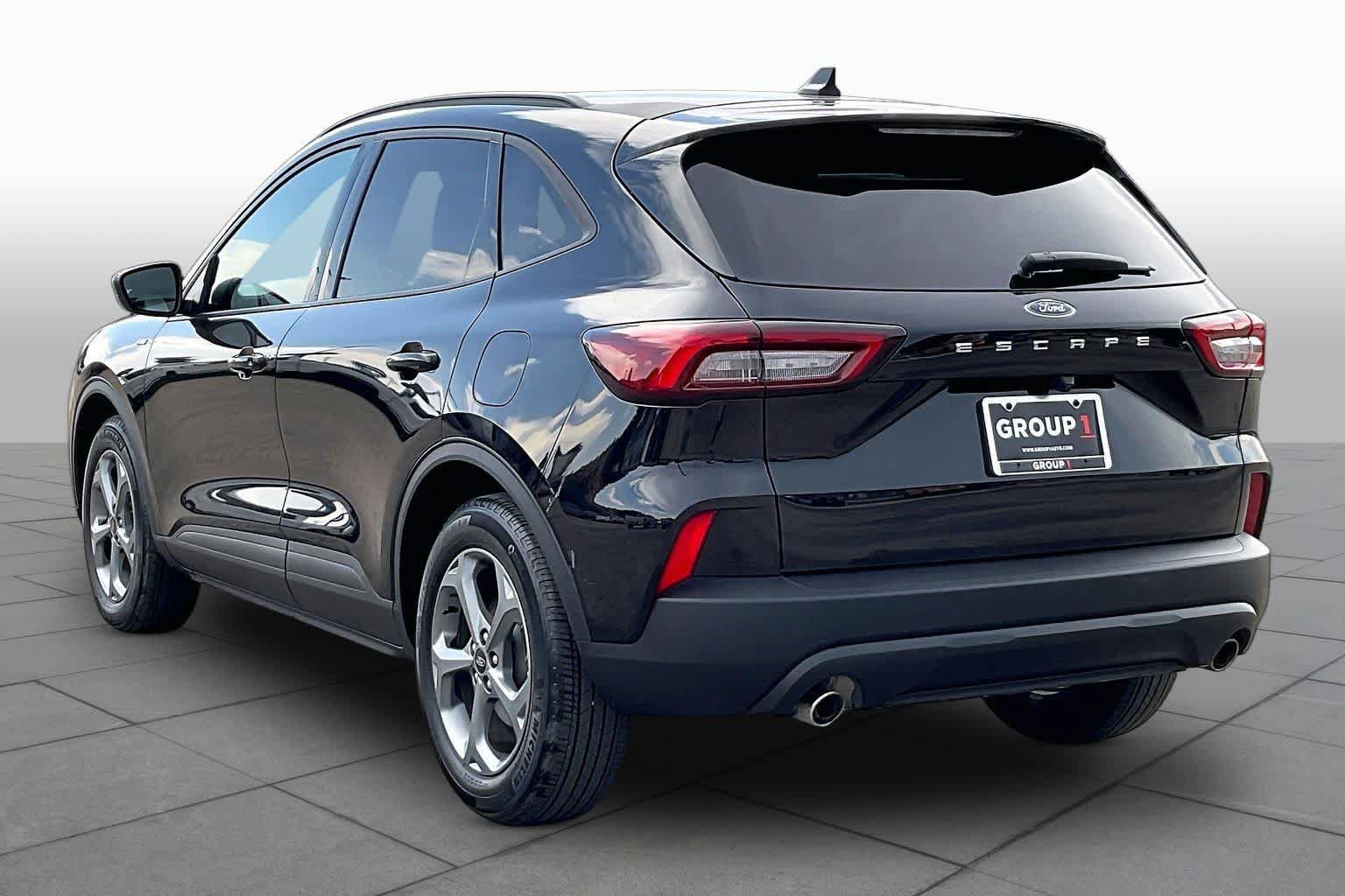 Used 2025 Ford Escape ST-Line FWD image 12