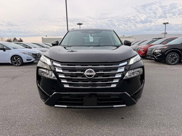 New 2026 Nissan Rogue Platinum w/ Tech Package AWD/4WD image 3