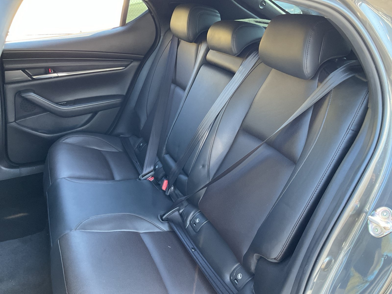 Used 2021 MAZDA MAZDA3 s FWD image 19