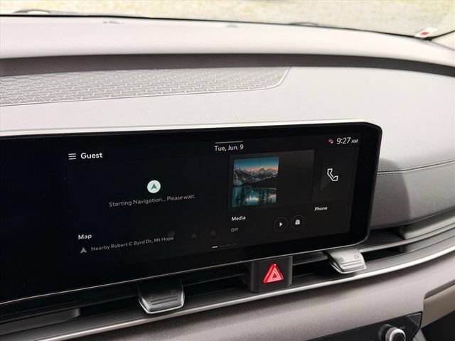 New 2026 Kia Carnival EX FWD image 18