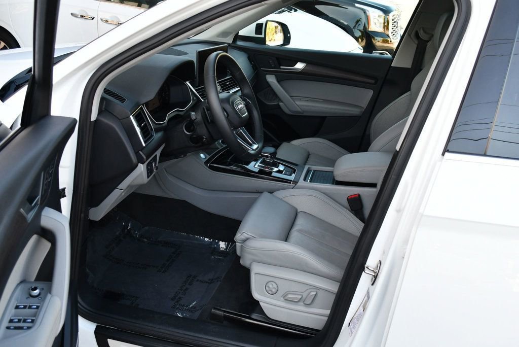 Used 2021 Audi Q5 e Premium Plus w/ Premium Plus Package image 50
