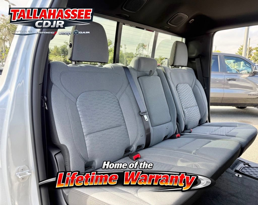New 2026 RAM 1500 4x4 Crew Cab image 28